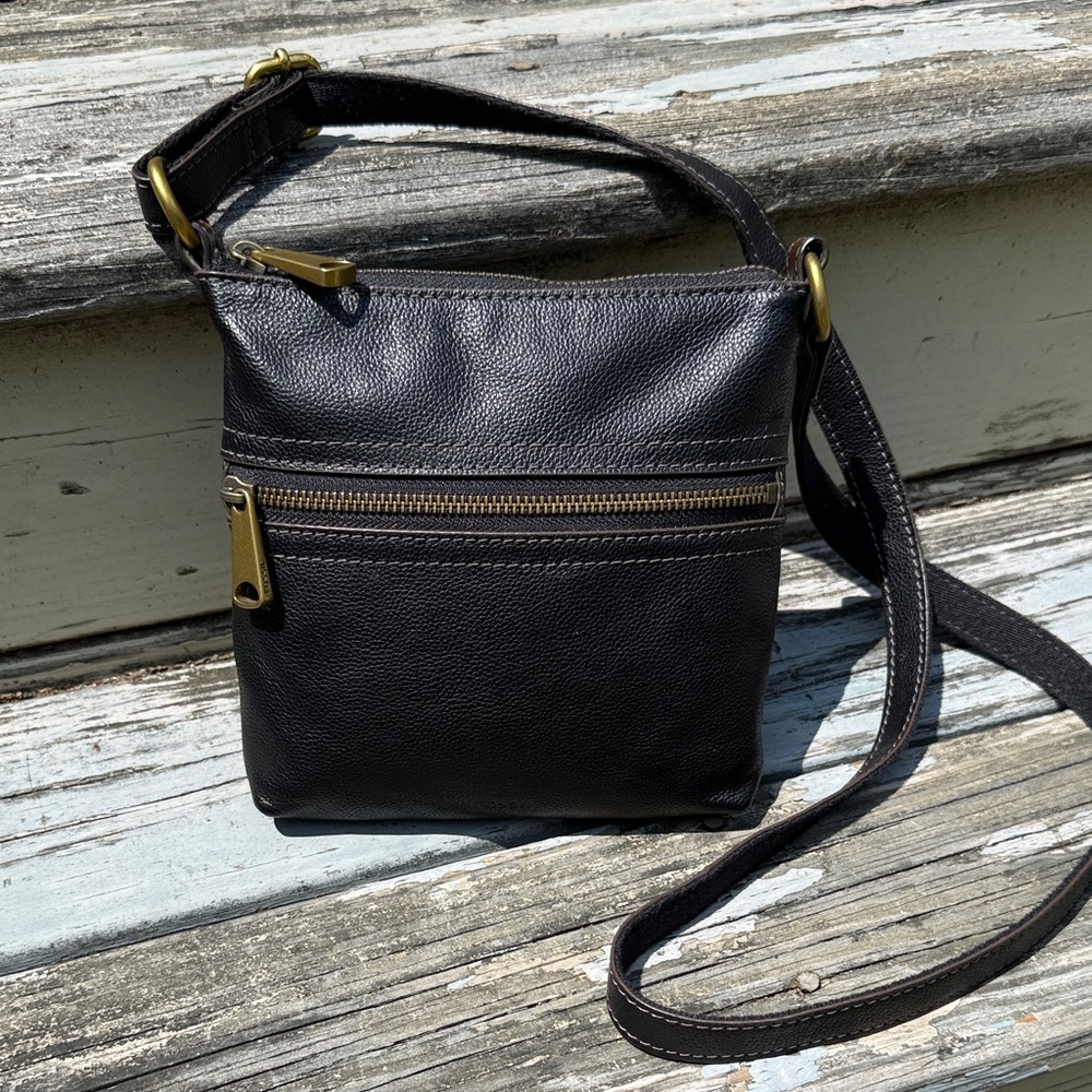 Fossil Black Leather Crossbody Bag mini explorer purse small biker bag boho hobo